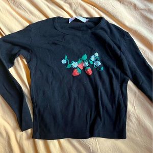 Lisa Says Gah! Strawberry black tee size small